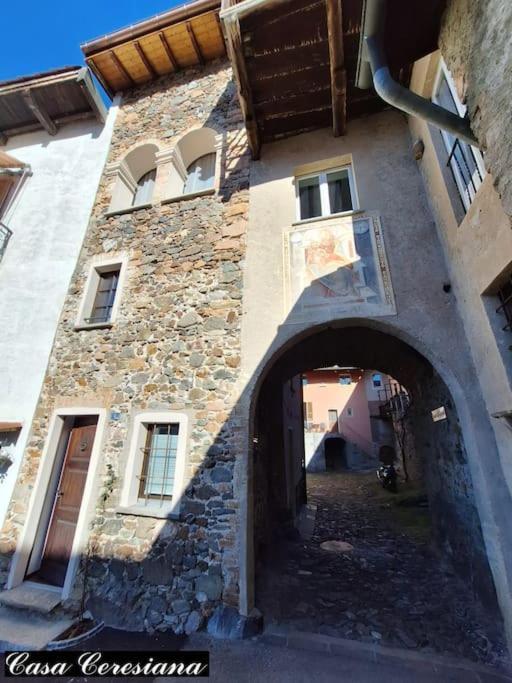 Antica Torre Del Castello Casa Ceresiana Villa Carabietta Exteriör bild