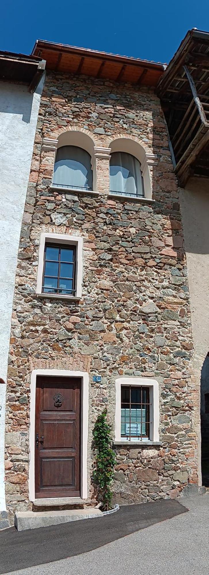 Antica Torre Del Castello Casa Ceresiana Villa Carabietta Exteriör bild